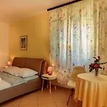 Dora Victoria Dream